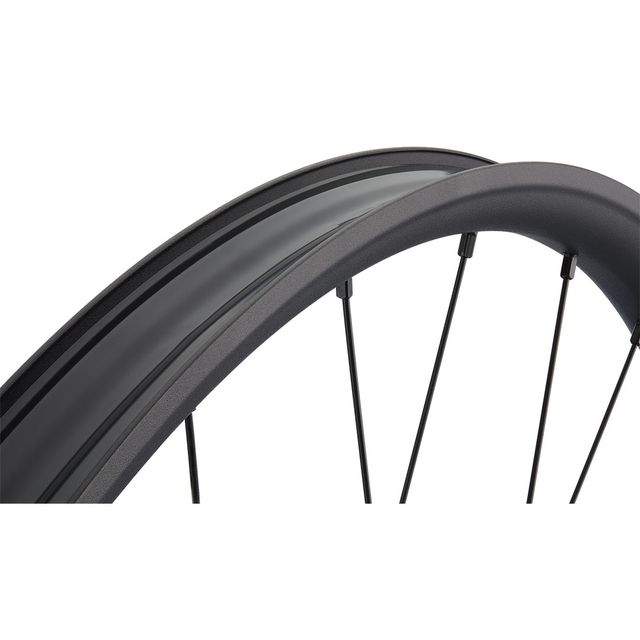 NEWMEN Performance 30 base 29" 28h FADE SP 6B 12x148 MS takakiekko NEWMEN Performance 30 base 29" 28h FADE SP 6B 12x148 MS takakiekko
